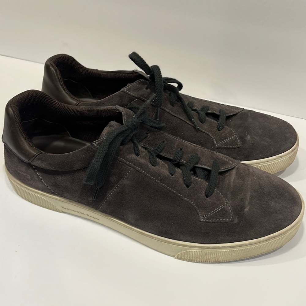 ERMENEGILDO ZEGNA
Men's Vulcanizzato Men's Suede Low-Top Sneakers size 10